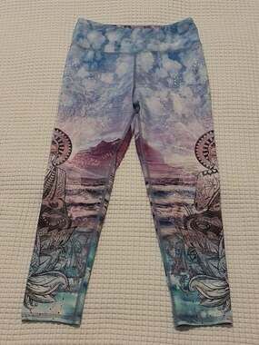 Evolution and Creation EVCR Goddess Dreamscape High Waist Cropped Leggings